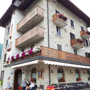Carrara Hotel